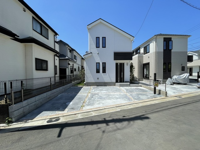 【E号棟外観】安心安全に暮らすことができる住まいをご提供できるよう、飯田産業オリジナルの「I.D.S工法」で「地震に強い家」を建築します。