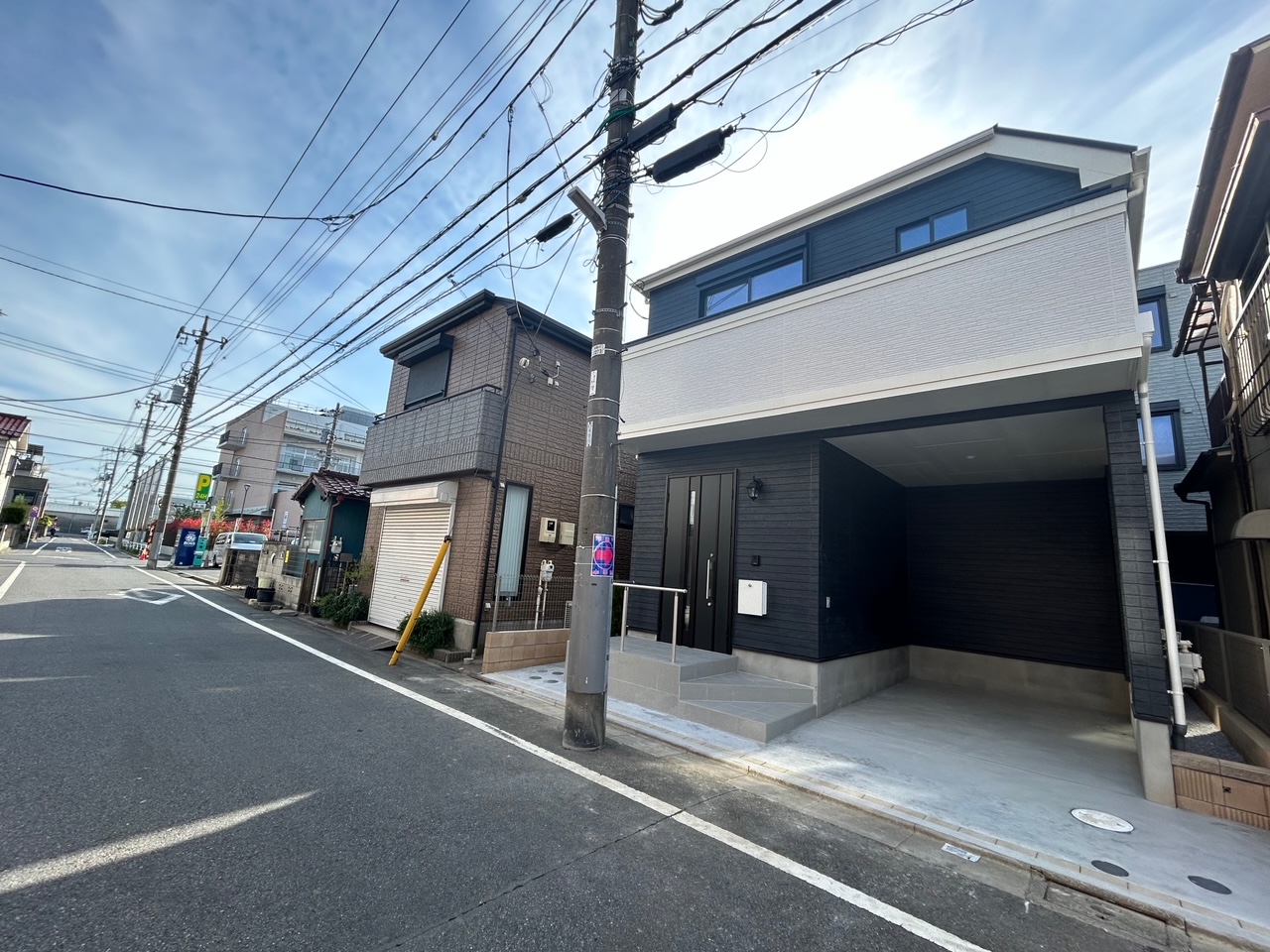 いいだのいい家のこだわり【耐震性】
飯田産業は、万一の地震にも耐え得る頑丈な住まいを提供します。