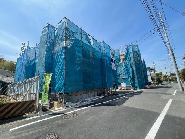 飯田産業は、万一の地震にも耐え得る頑丈な住まいを提供します。