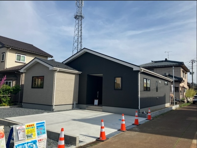 グラファーレ4272阿賀野市中央町３棟の外観②