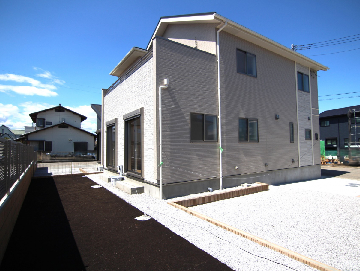 ブルーミングガーデン伊勢崎市除ヶ町３棟の外観②