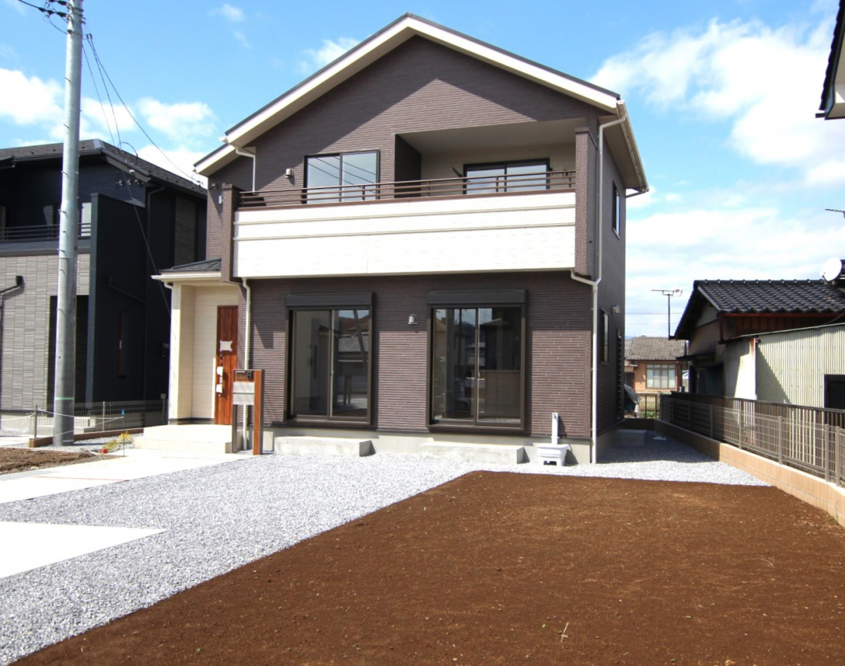ブルーミングガーデン桐生市広沢町１丁目４棟の外観②