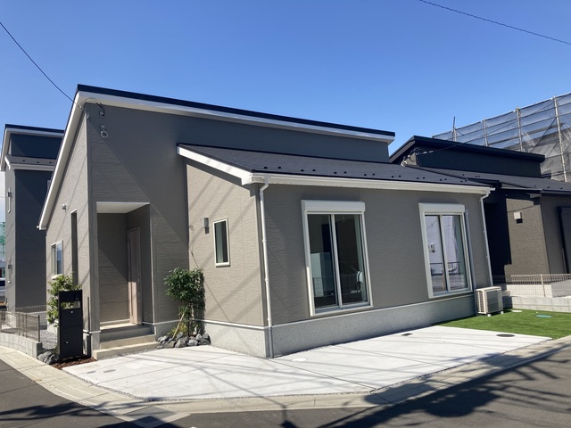 リナージュ草加市苗塚町　第１期の外観②