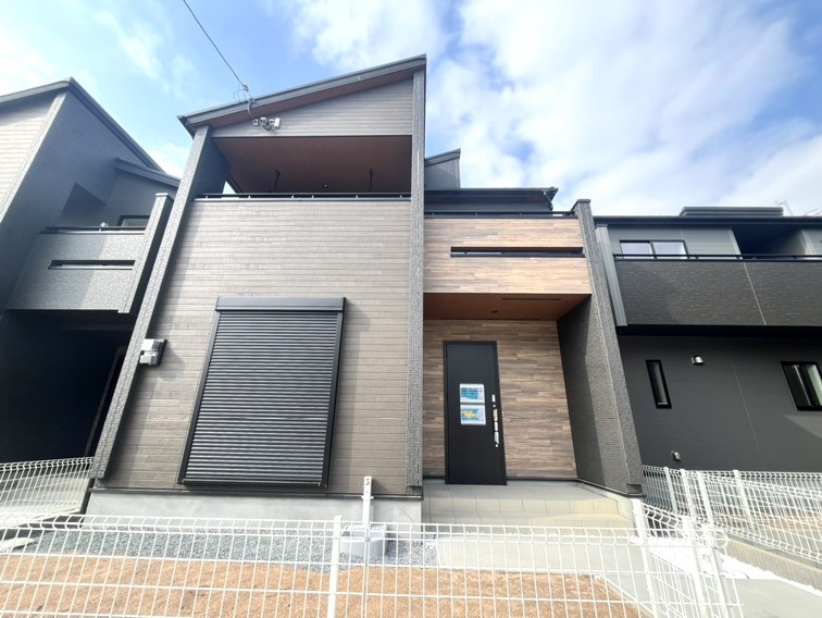 ブルーミングガーデン加古川市新神野８丁目４棟の外観②