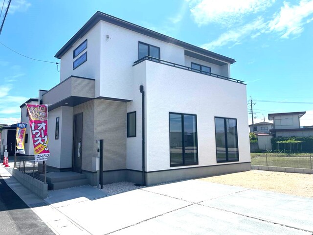 グラファーレ4260岡山市広谷３期２棟の外観②