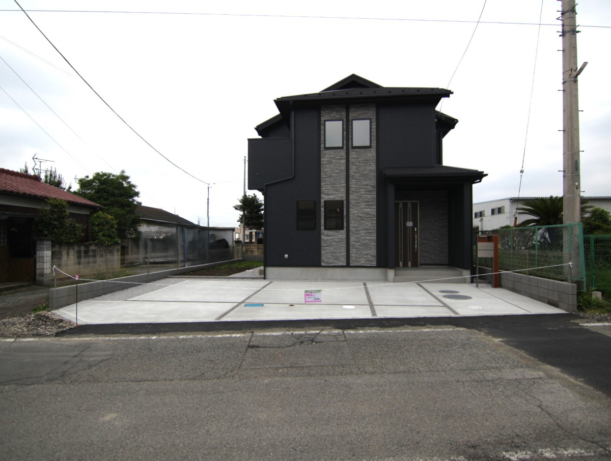 ブルーミングガーデン伊勢崎市波志江町１棟の外観②