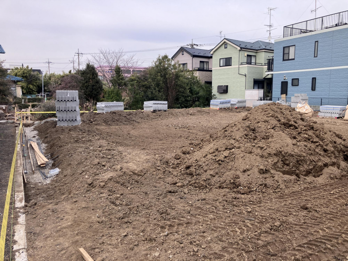 ブルーミングガーデン越谷市登戸町２棟の外観②