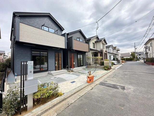 グラファーレ4215浦安市弁天３期２棟の外観②