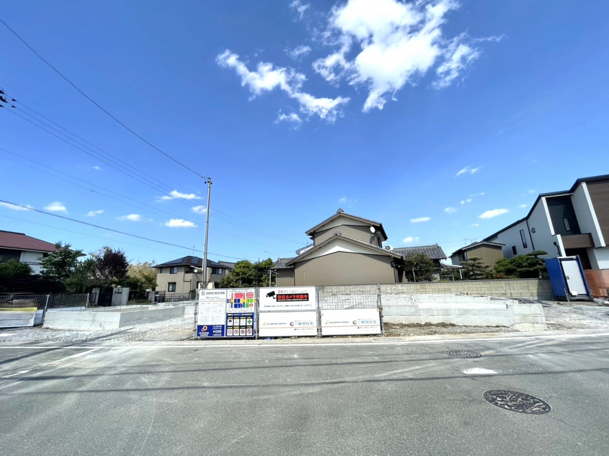 ブルーミングガーデン豊川市伊奈町慶応２期２棟の外観②