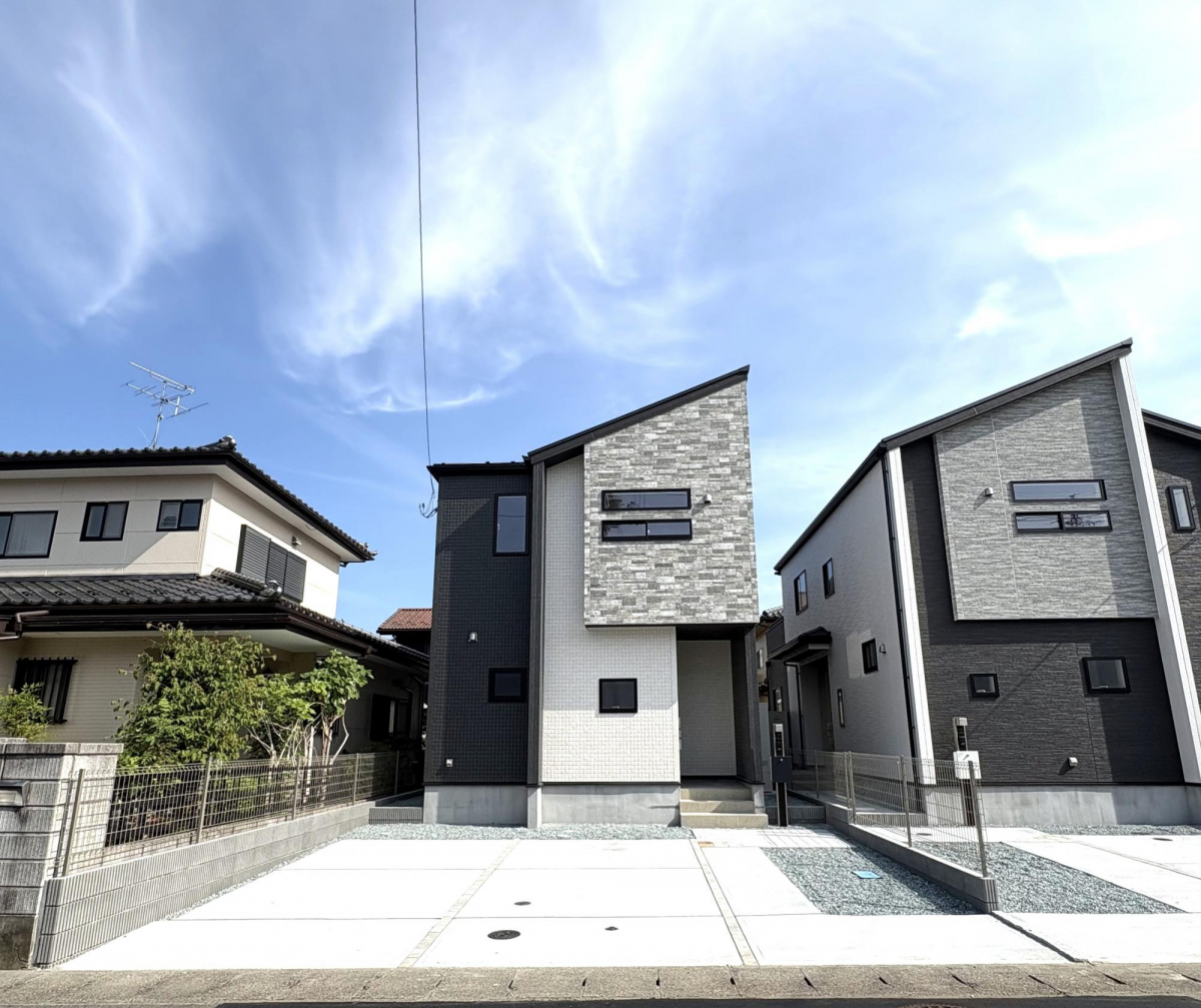 ブルーミングガーデン岩沼市竹の里１丁目２棟の外観②