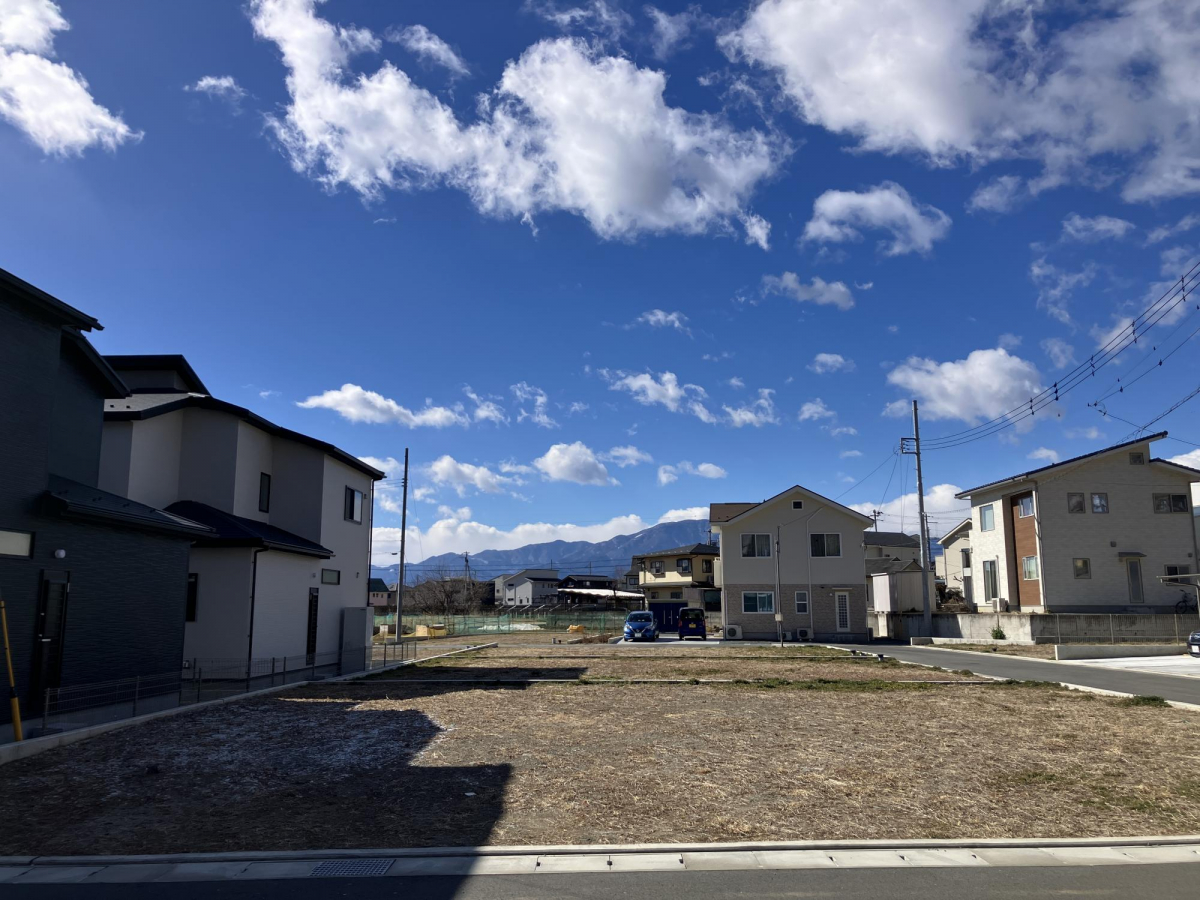 ブルーミングガーデン甲府市羽黒町２期１棟の外観②