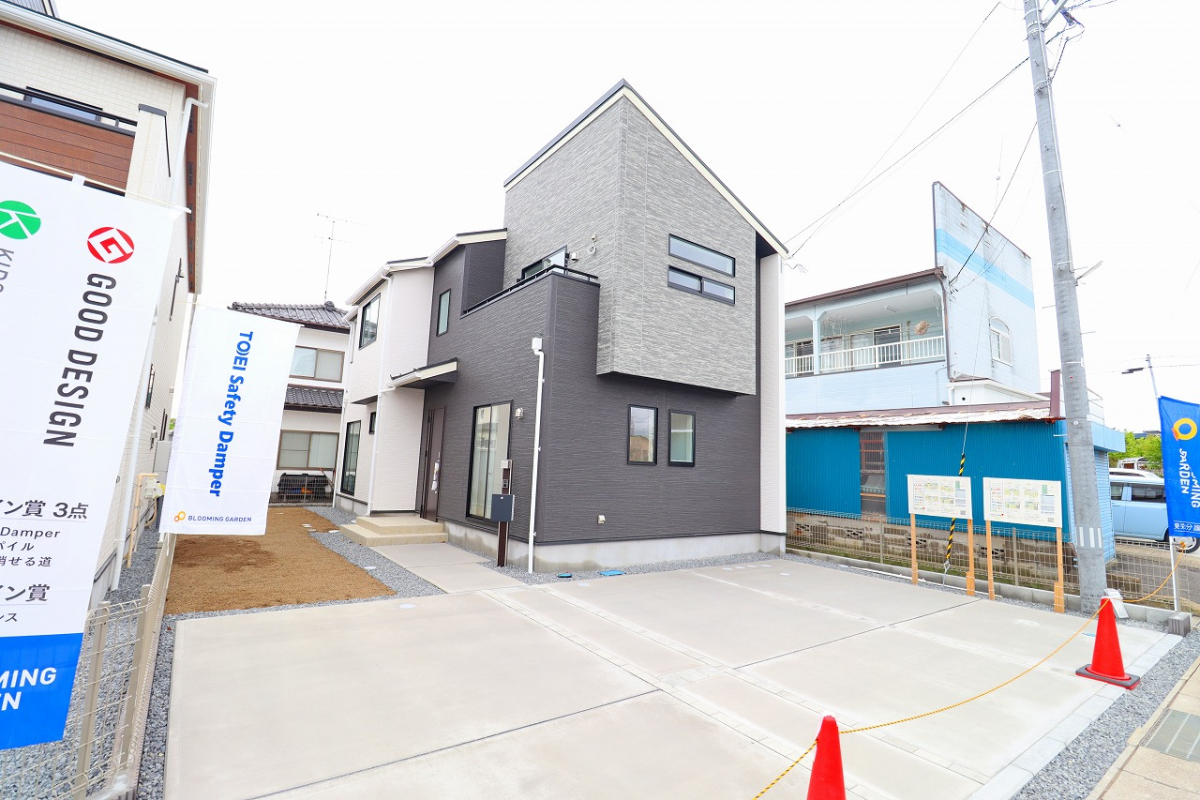 ブルーミングガーデン郡山市名倉４棟の外観②