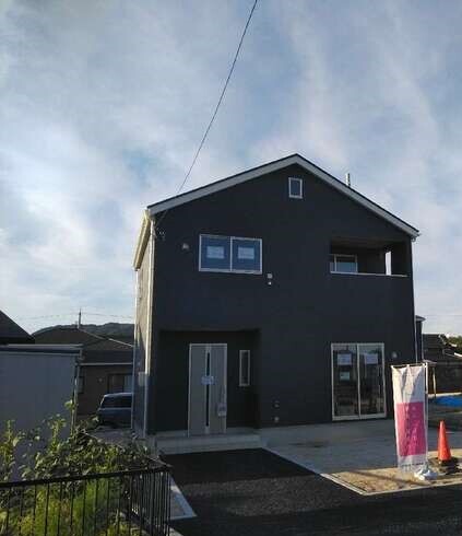 日を重ねるごとにこの佇まいに愛着が湧いてきそう