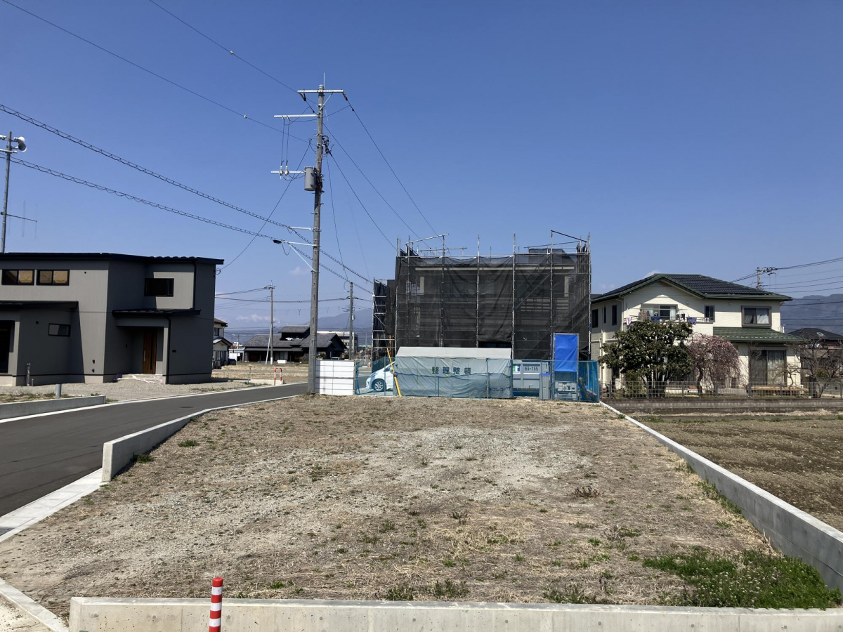 ブルーミングガーデン甲府市上今井町３期１棟の外観②