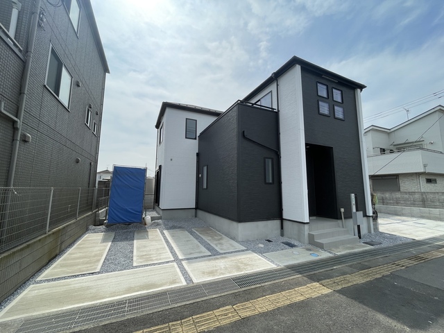 グラファーレ4248上尾市小泉１１期２棟の外観②