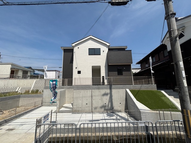 リナージュ高槻市唐崎中 第1期 ｜大阪府高槻市 の新築一戸建て