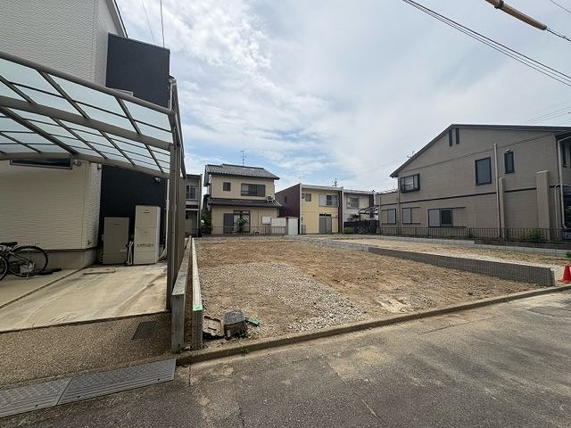 ブルーミングガーデン一宮市馬見塚１棟の外観②