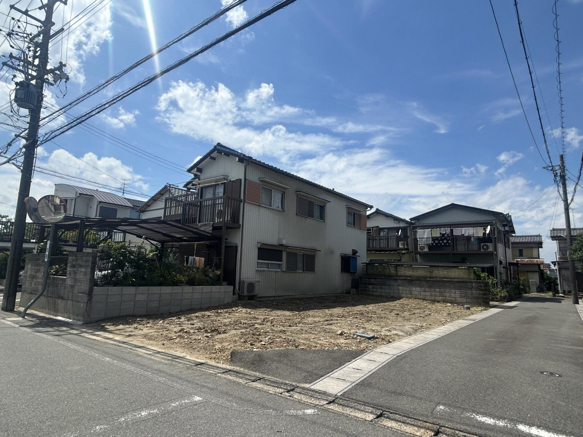 ブルーミングガーデン弥富市平島町喜右味名１棟の外観②