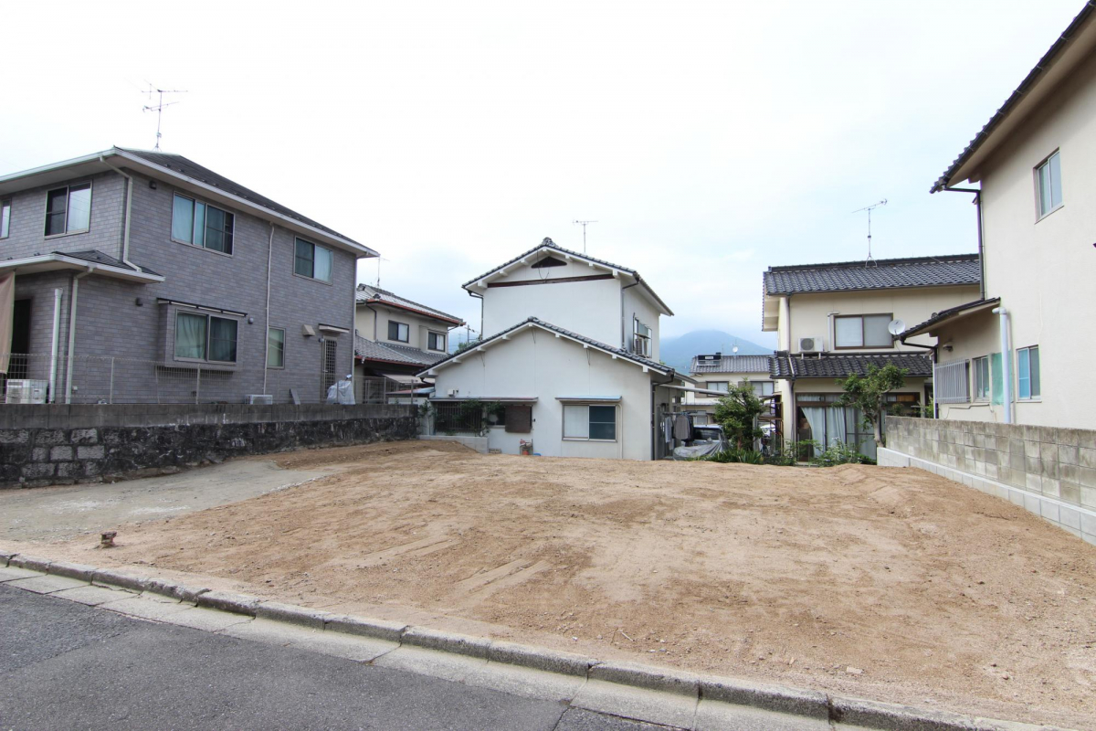 ブルーミングガーデン廿日市市六本松１丁目１棟の外観②