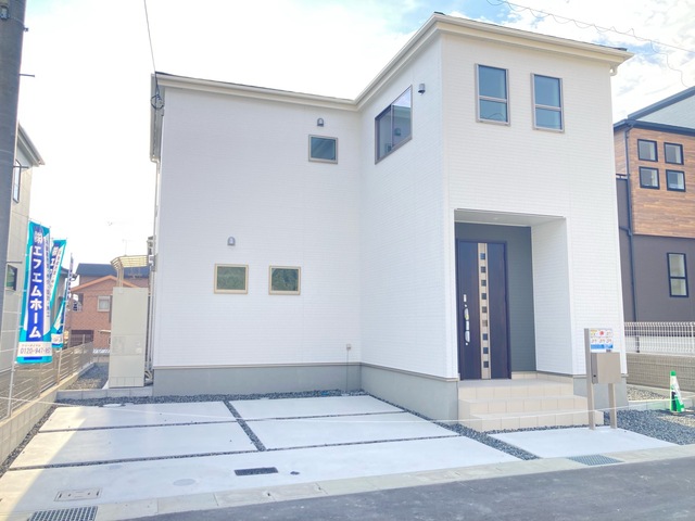 リーブルガーデン生駒市萩の台２期の外観②