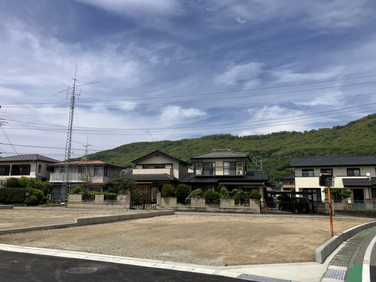 ブルーミングガーデン甲府市山宮町２棟の外観②