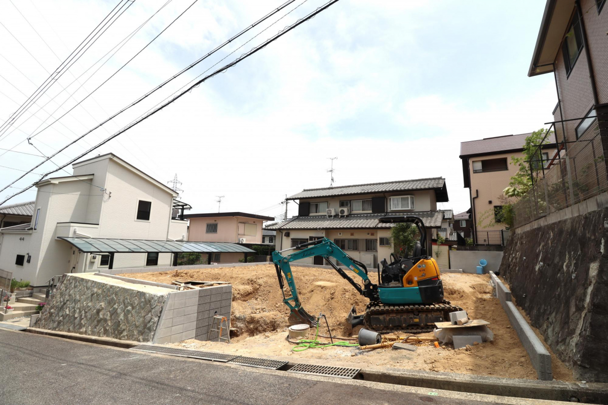 ブルーミングガーデン宝塚市逆瀬台５丁目１棟の外観②