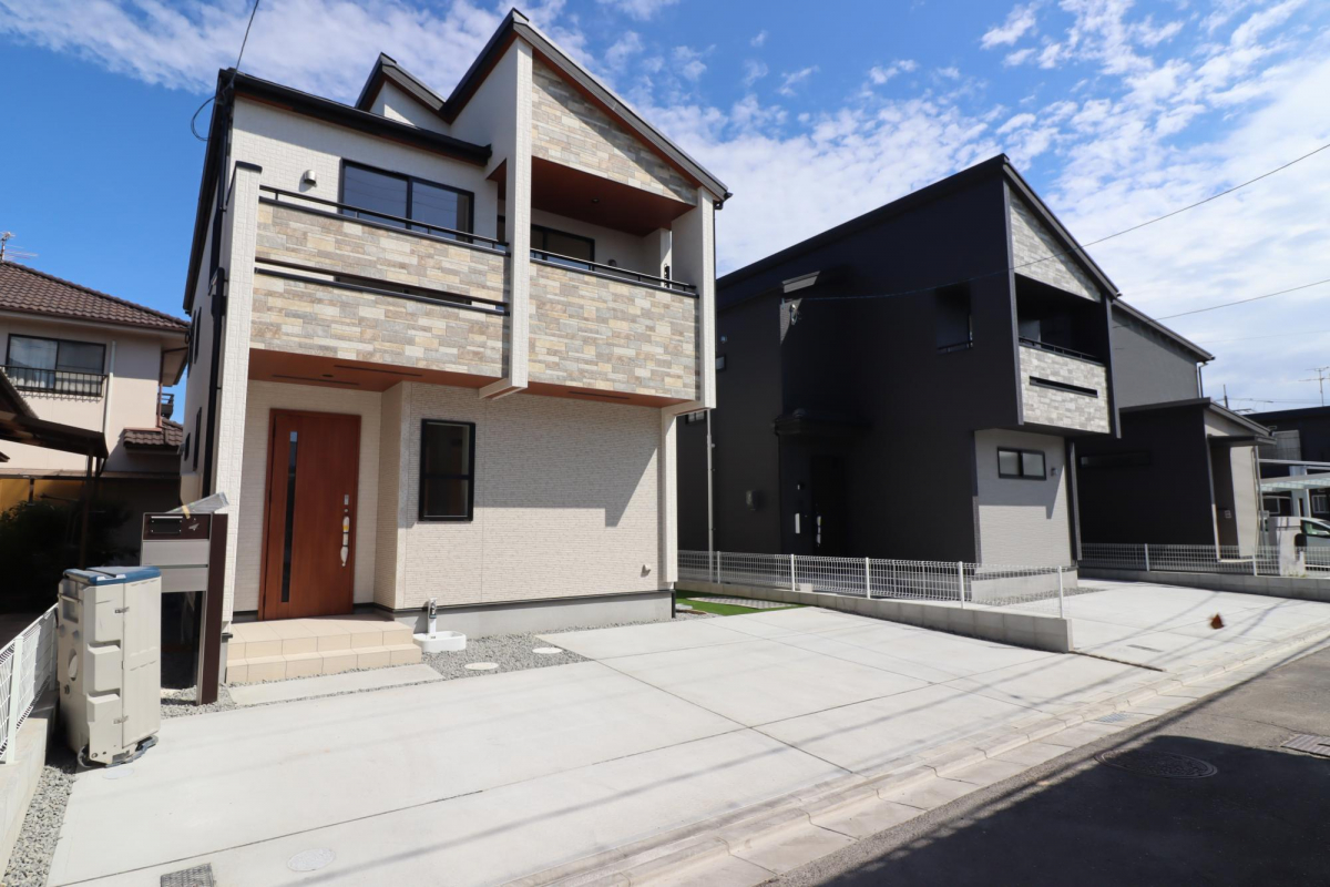 ブルーミングガーデン倉敷市茶屋町２期２棟の外観②