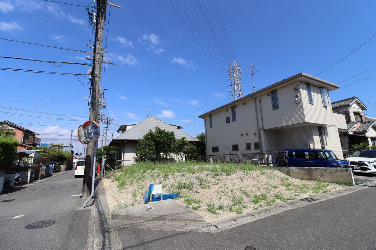 ブルーミングガーデン弥富市平島町五反割１棟の外観②