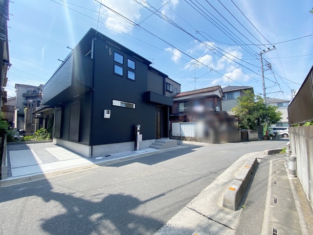 グラファーレ4258三郷市東町１棟の外観②