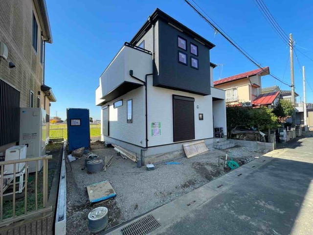 グラファーレ4248越谷市大吉１棟の外観②