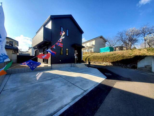 お申込みは先着順となりますので、是非お早めにご検討くださいませ。『自社一貫体制により高品質を維持』。”いいだのいい家”は全ての建物について自社設計・自社施工を実施しています。