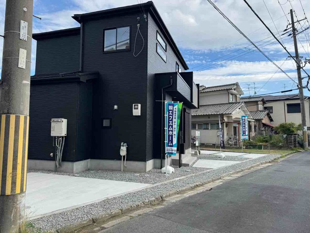 グラファーレ4295橿原市北妙法寺町１棟の外観②