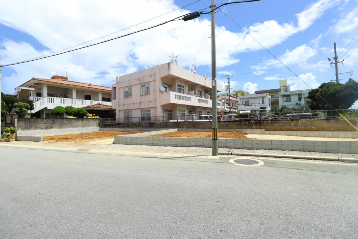 ブルーミングガーデン沖縄市美里４丁目２棟の外観②