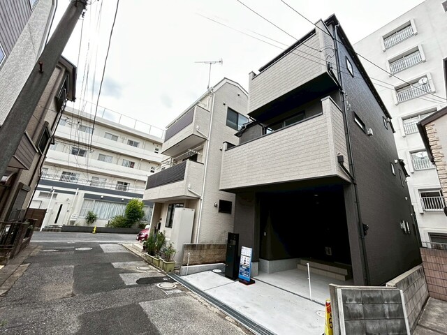 リナージュ市川新井３丁目　第１期の外観②