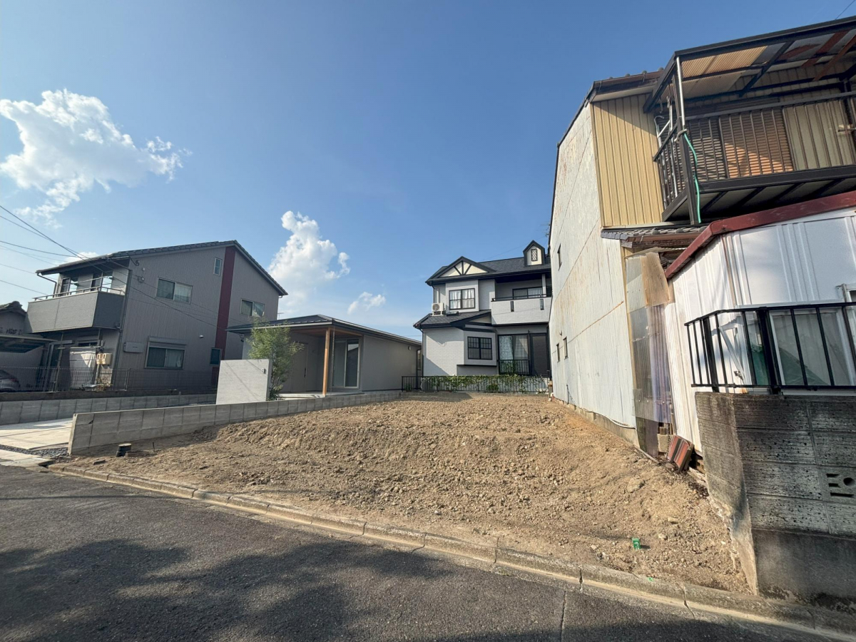 ブルーミングガーデン北名古屋市熊之庄城ノ屋敷１棟の外観②