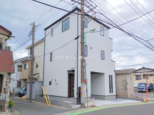 グラファーレ4224三郷市彦川戸２期１棟の外観②