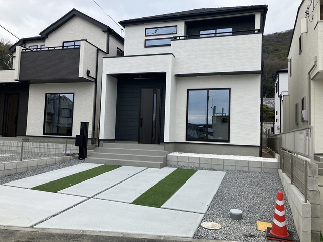 グラファーレ4260岡山市津島福居４棟の外観②