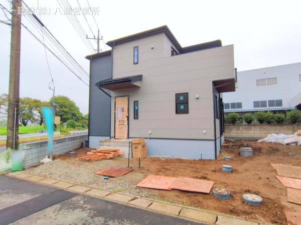 リーブルガーデン三郷市高州２２期の外観②