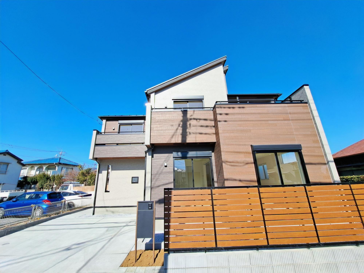 和室、LDK17帖、ワイドバルコニー、南庭、対面式キッチン、浴室乾燥機、全居室収納完備 等♪ 