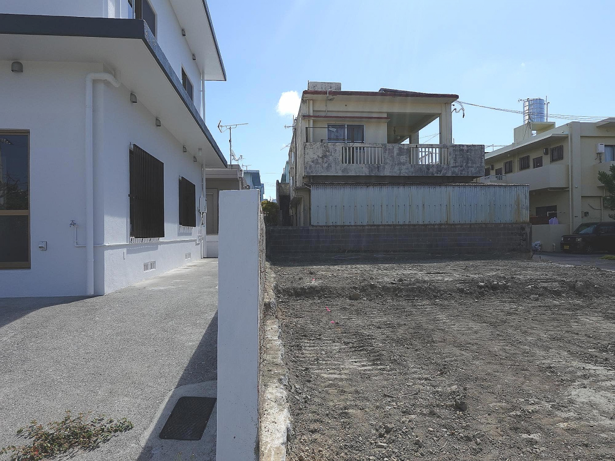 ブルーミングガーデン沖縄市泡瀬６丁目１棟の外観②