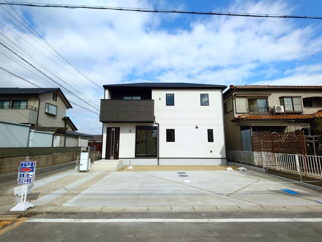 リナージュ愛西本部田町本西　第１期の外観②