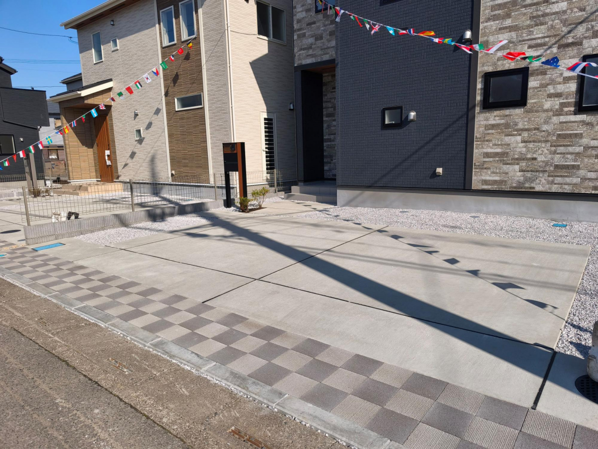 ブルーミングガーデン鶴ヶ島市羽折町４棟の外観②