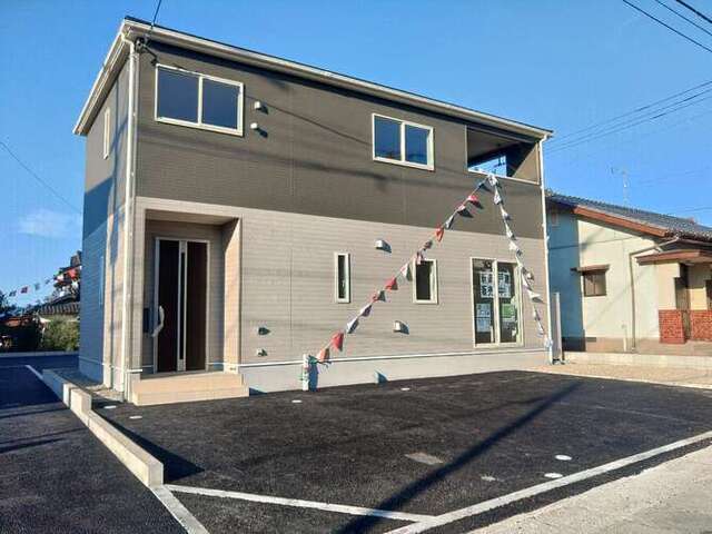 ※家具・調度品等はCG加工にて制作した配置イメージであり、本物件の価格には含まれません。