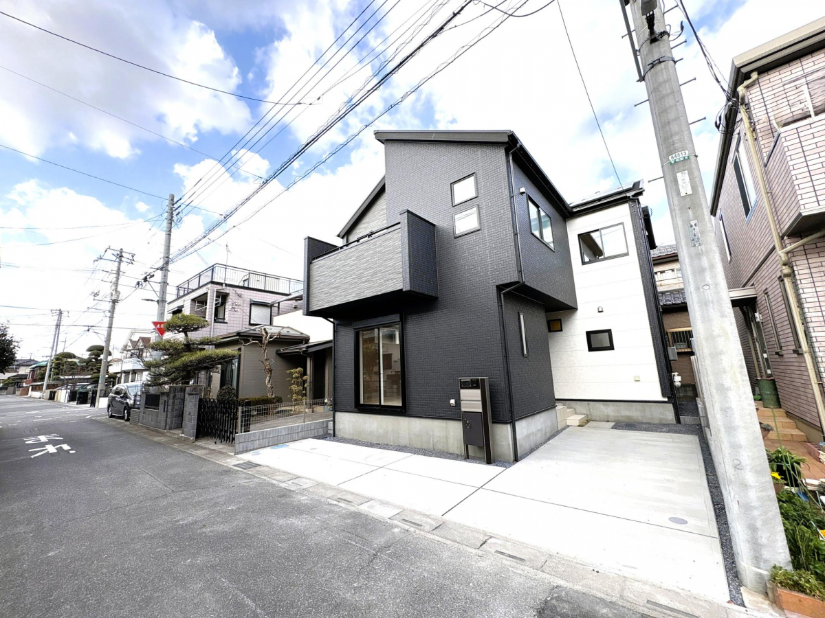 LDK 17.5帖のゆったりLDK！折り上げ天井、ニッチなど設備も充実した快適なリビング空間！※家具等をCGで加工しています。※家具付き販売ではありません