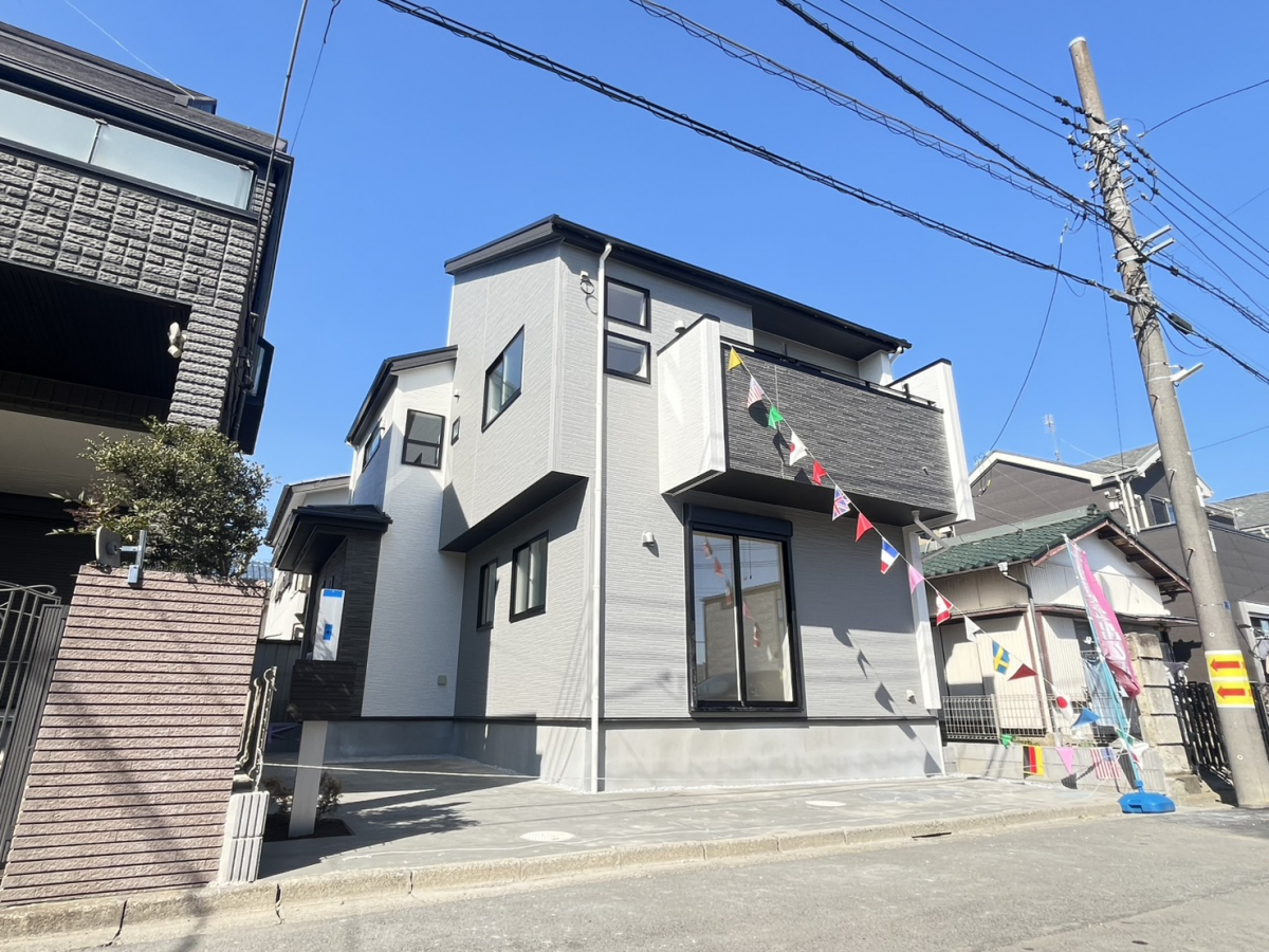 【外観】 （2026年2月21日撮影）白岡駅まで徒歩11分。周辺は穏やかな住宅街です。