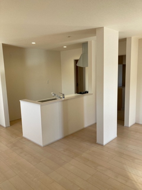 コンロ数が増えると手の込んだ料理に思わずチャレンジしてみたくなる！？（1号棟）