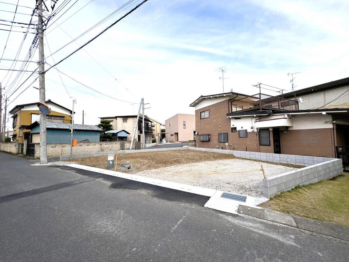 ブルーミングガーデン越谷市蒲生本町１棟の外観②