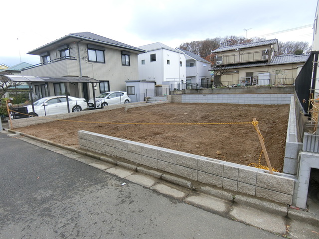 南側が前面道路6.0ｍにつき陽当たりサンサンの明るい立地★駐車アクセスもらくらくで駐車が苦手な方でも安心できますね(^_-)-☆