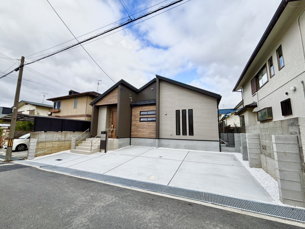 ブルーミングガーデン羽曳野市羽曳が丘西３丁目１棟の外観②