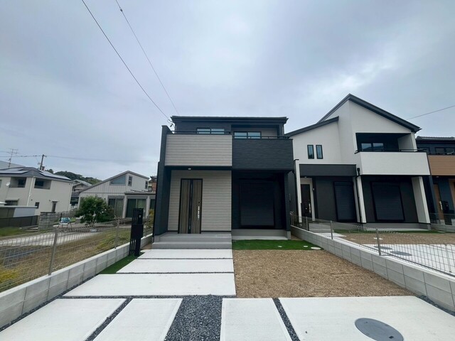 グラファーレ瀬戸市東郷町３棟の外観②